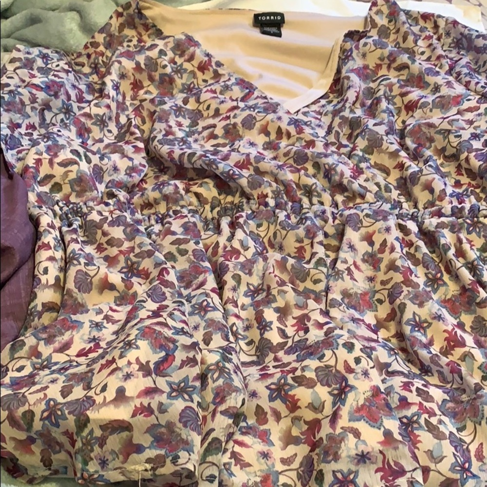 Torrid short sleeve baby doll top